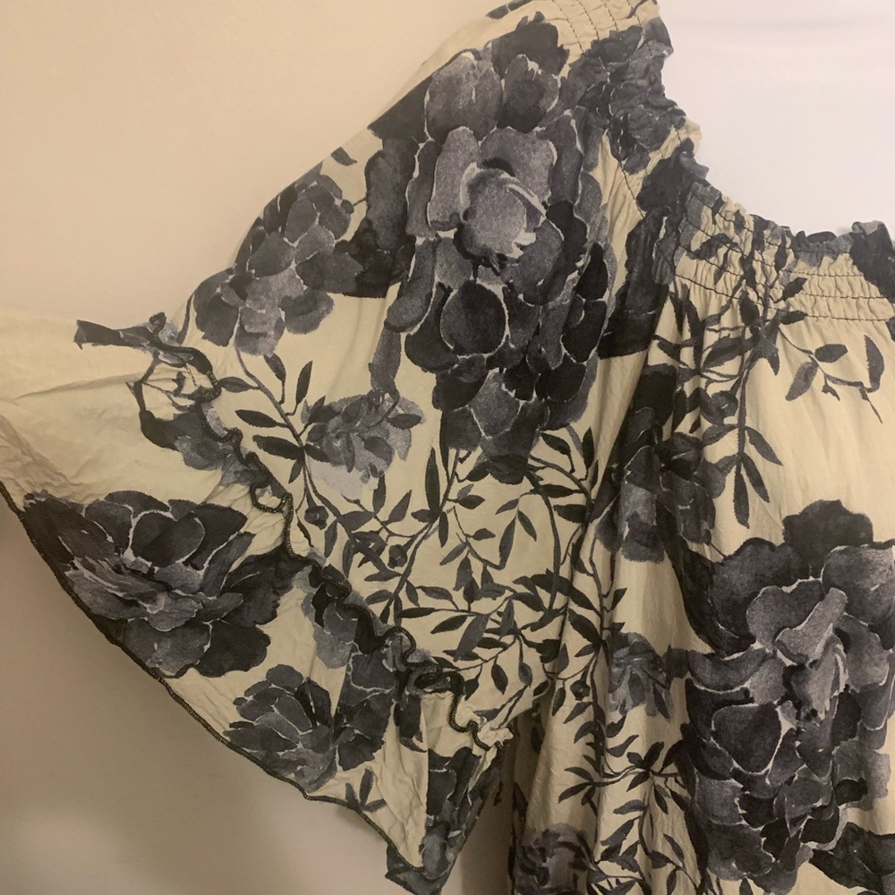 Weekend by Suzanne Betro Off The Shoulder Floral Ruffle Sleeve Top Sz XL - Picture 9 of 14
